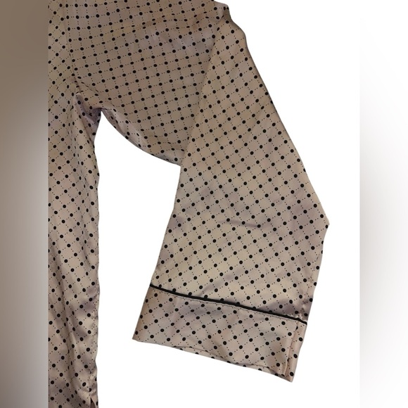 EUC Victoria’s Secret Black Polka Dot Long Sleeve Pink Pajama Pants Set Medium - Picture 2 of 15